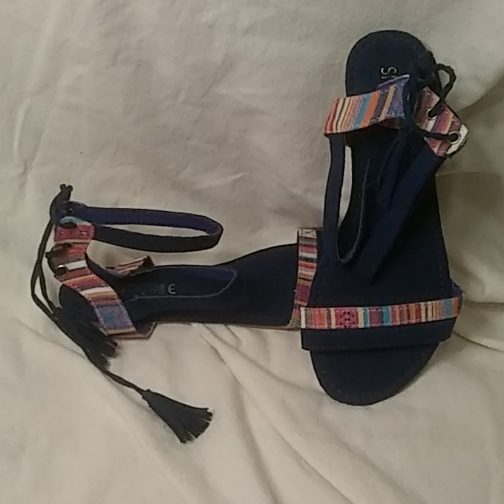 NWOT ShoeVibe Lace up Midnight Blue Sandals Size 7